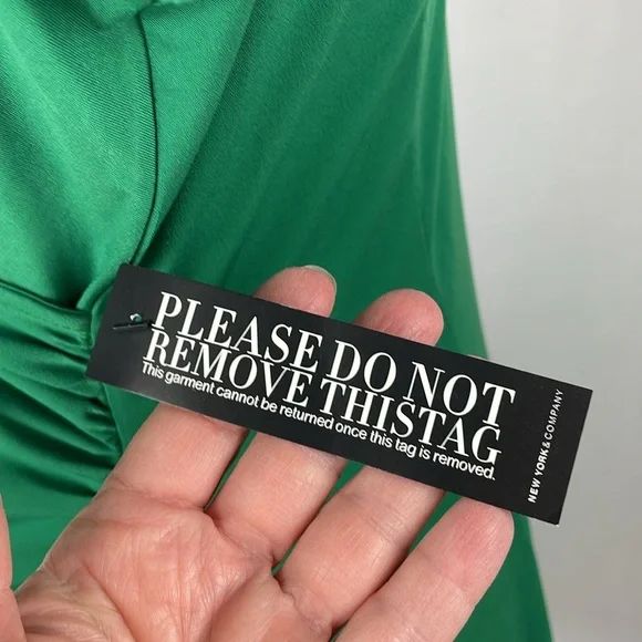 NWT. New York & Company Green Faux Wrap Dress w/Cascading Side - Size Medium - Picture 16 of 17